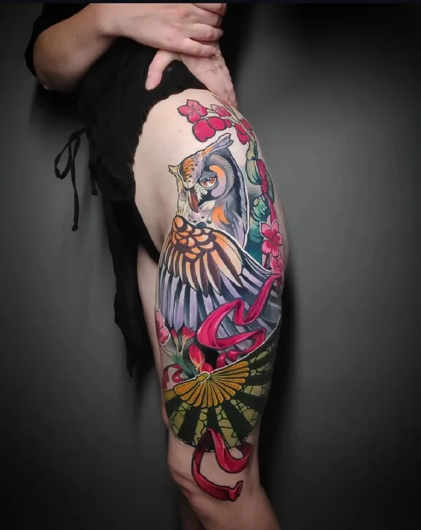 Цветная тату на бедре, нью скул, neo traditional - индивидуальный эскиз